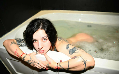 youronlyevelyn pornstar sexy image