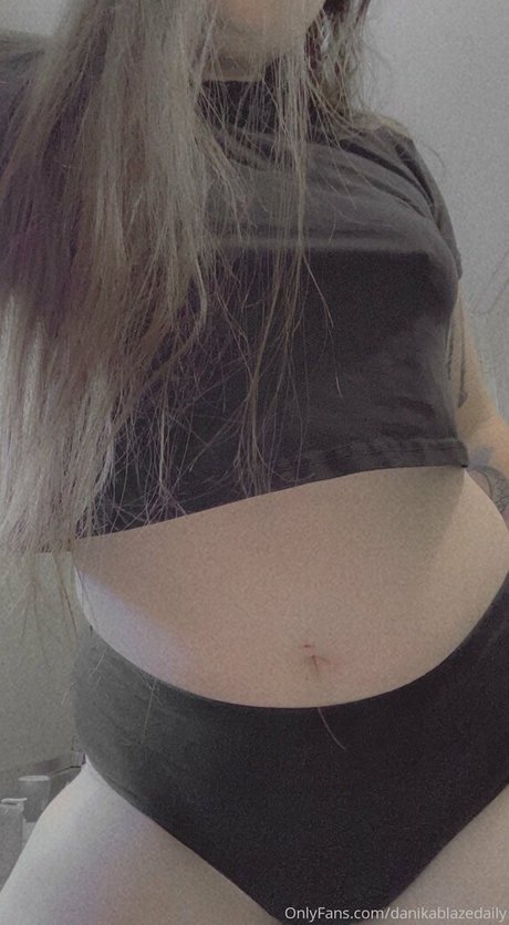 danikablazedaily model hd picture