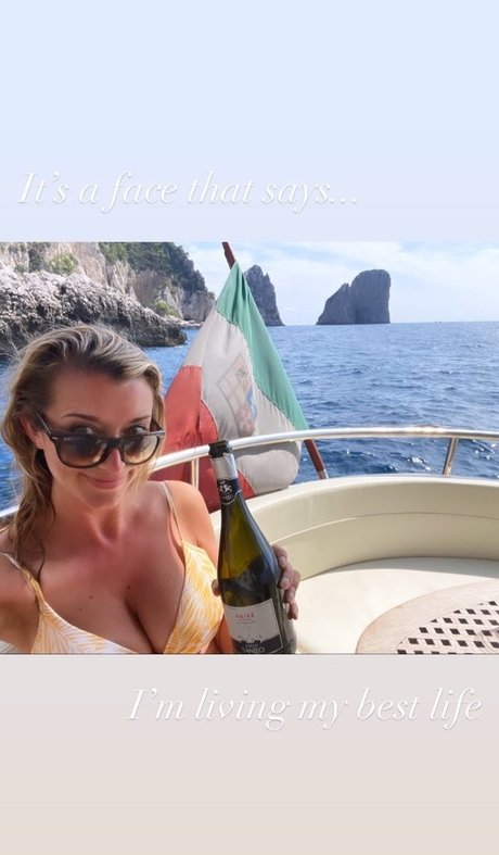 Sarah Champion pornstar exclusive pictures