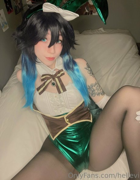 hellevi nude model photos