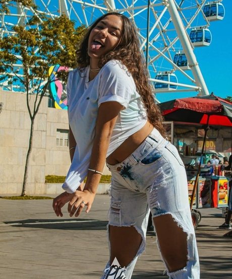 Alice M nude actress picture