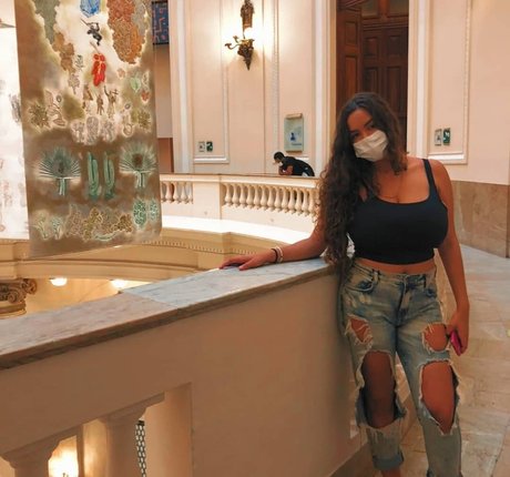 Alice M beautiful star img