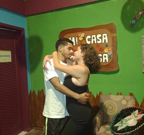 Alice M pornstar beautiful pic