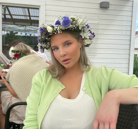 Stina model free img