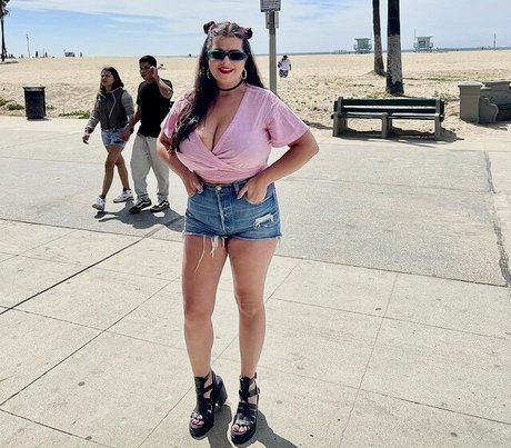 Terrisa Bukovinac hot pornstar galleries