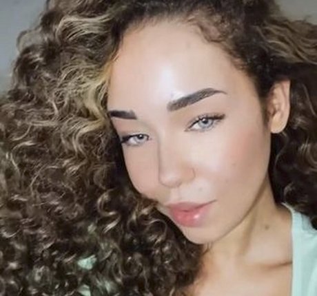 Maria Cabello pornstar pretty img