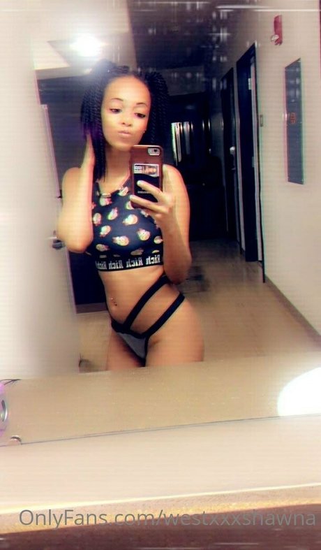 westxxxshawna erotic pornstar image