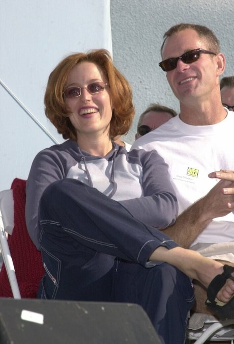 Gillian Anderson model adult pictures