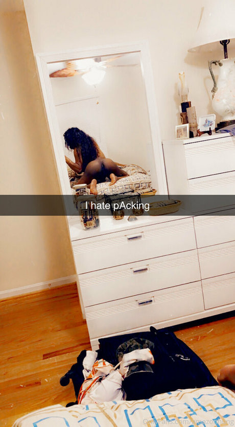 amazonhung model nude pics