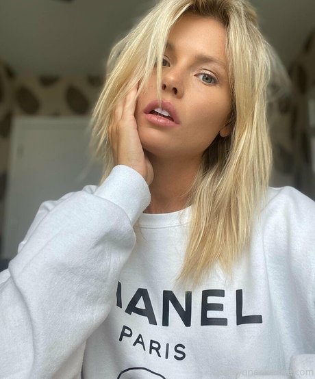 ashlynn2019 pornographic star photos