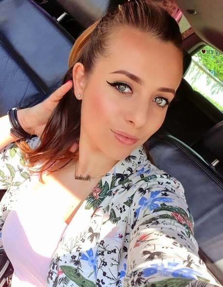 nyconik star perfect photos