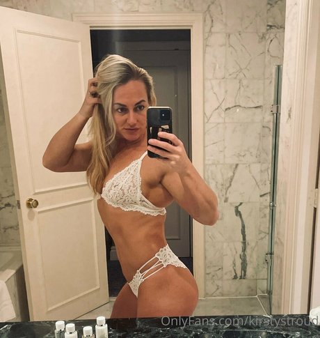 kirstystroud porn model image