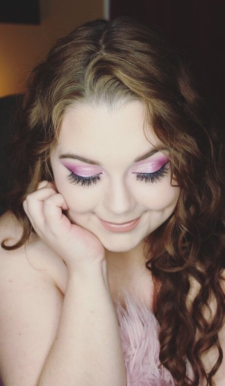 honeybuntv exclusive model pics