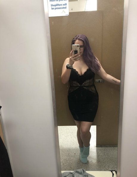 nikoletlarie pretty star pics