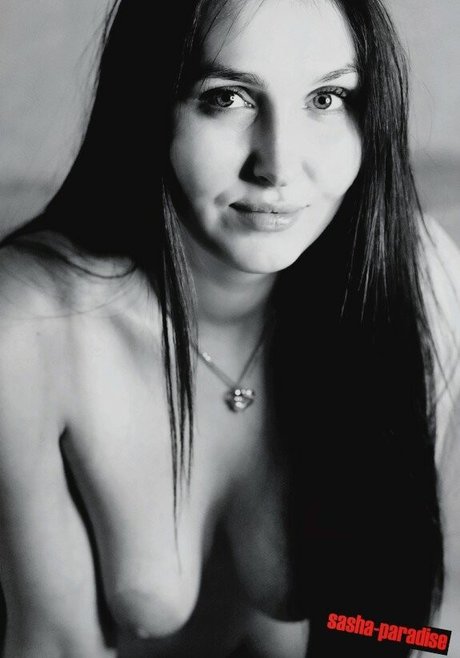 AlinaRai art actress image