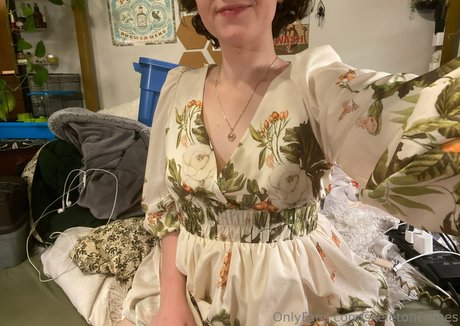 skeletoncrimes nudes star photos