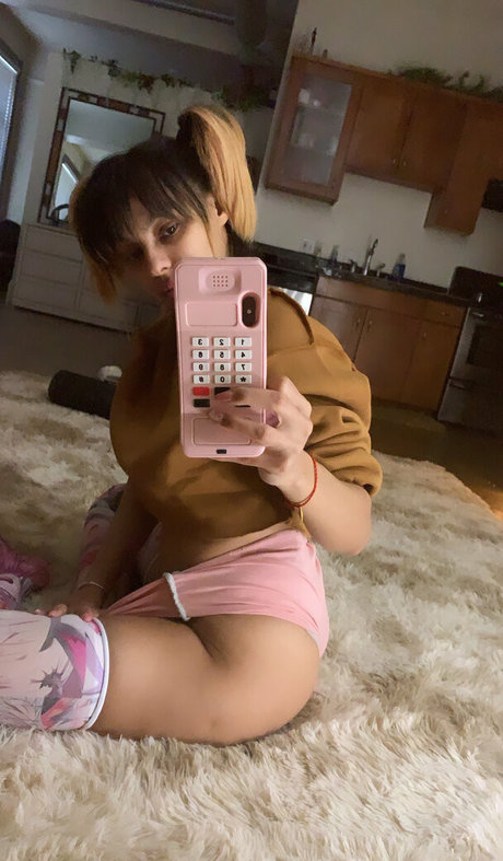 Jul of the nile model perfect pic