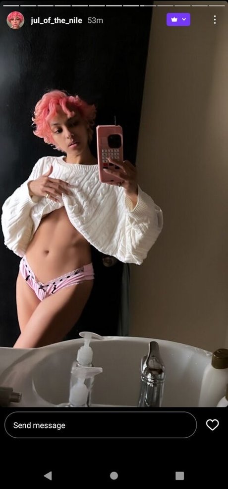 Jul of the nile model erotic photo