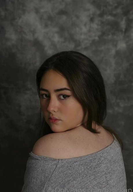 bzbckup adult actress galleries