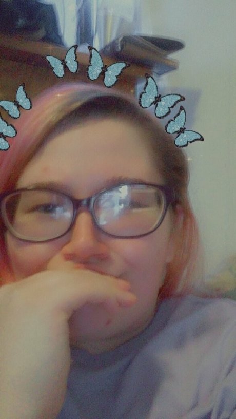 hannah horn model pretty img