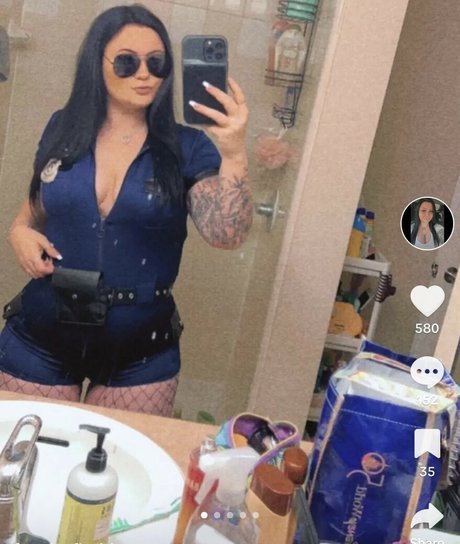 Autumn Fender model exclusive gallery