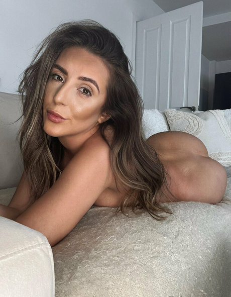 tia love free actress archive