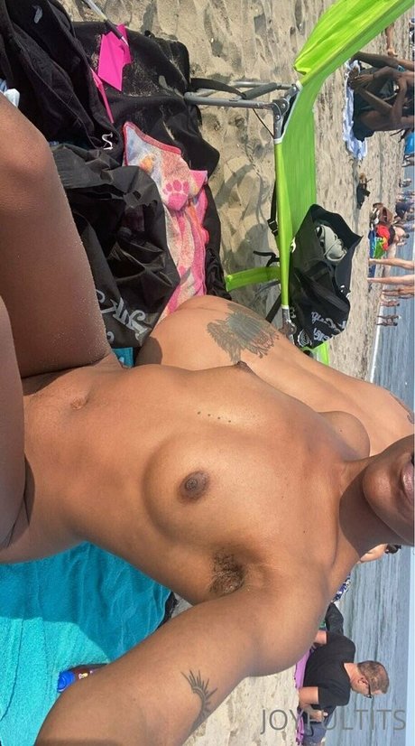 joyfultits star exclusive pic