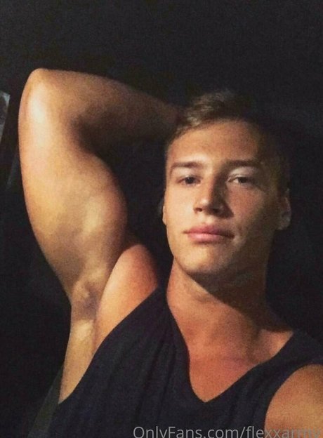 flexxarmy pornographic star img
