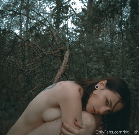 Kit Lilith art model archive