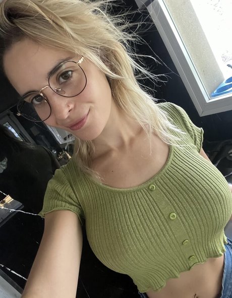 Britneybabe11 model beautiful image