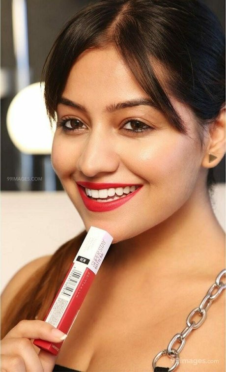 Simran Kaur Hundal top pornstar image