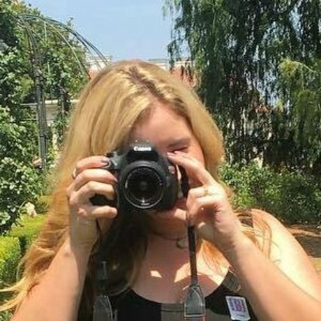 Lo Sangstaaa model best pic