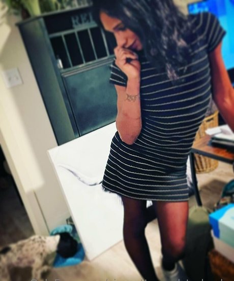 cigarettesandstarbucks top model pics