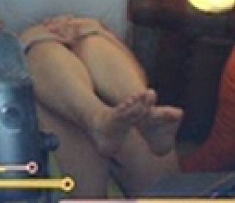 CriptoGirl sexy model photo