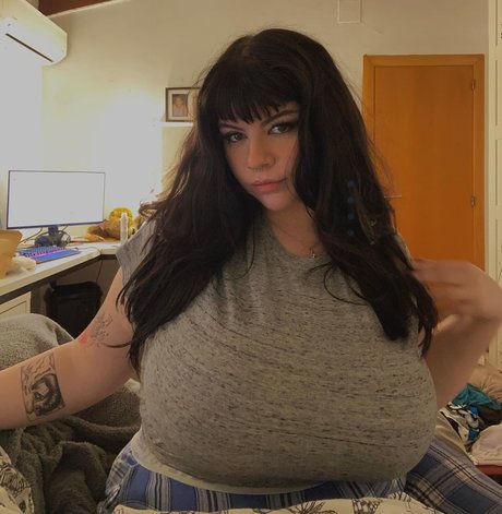 ladle tsunade xxx actress gallery