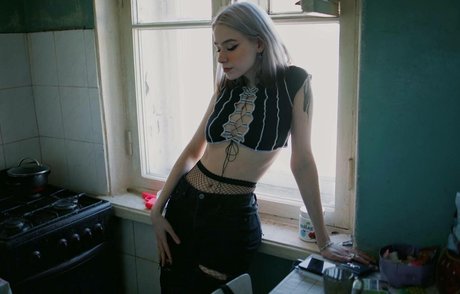 Opshi sexy actress picture