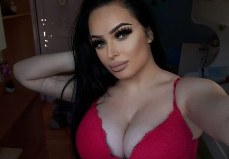 gabicaa nude pornstar photo