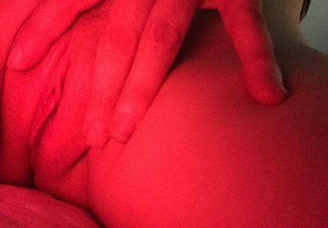 sisters onlyfans hot pics