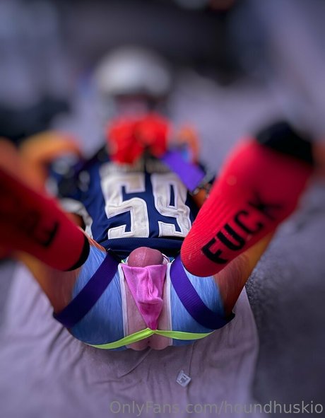 houndhuskio star sex galleries