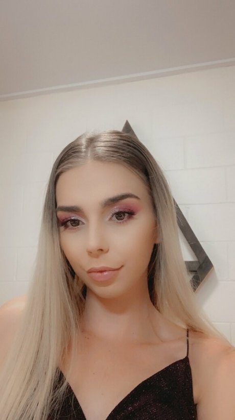 haylieejfree nudes star photo