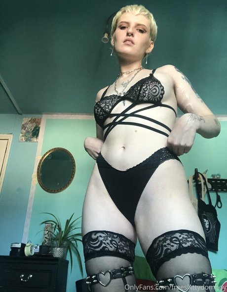 freeslxttydomboy free model images