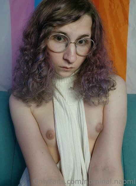 nominal naomi beautiful actress photo