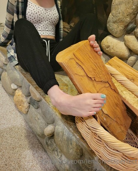 lenasfeetsperfect model sex pics