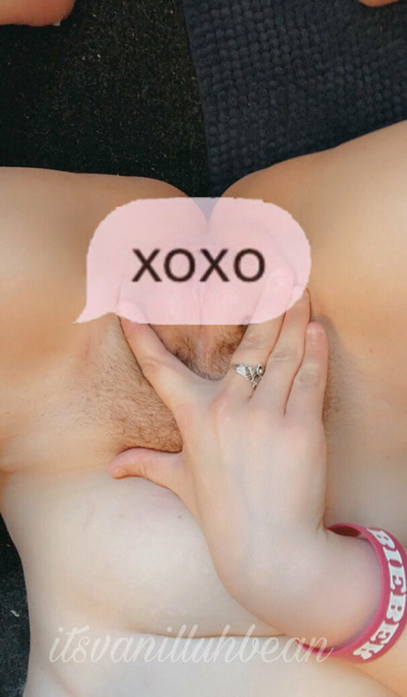 freevanilluhbean star naked image