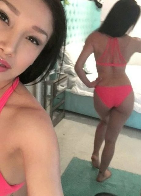 vickichase model nudes picture