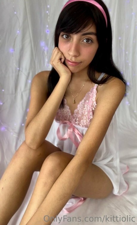 Kittiolic model free picture