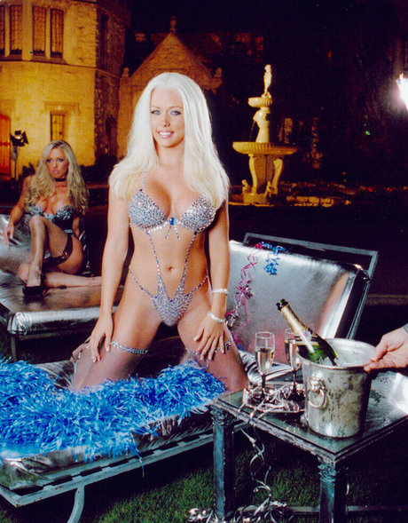 Kendra Wilkinson exclusive pornstar galleries