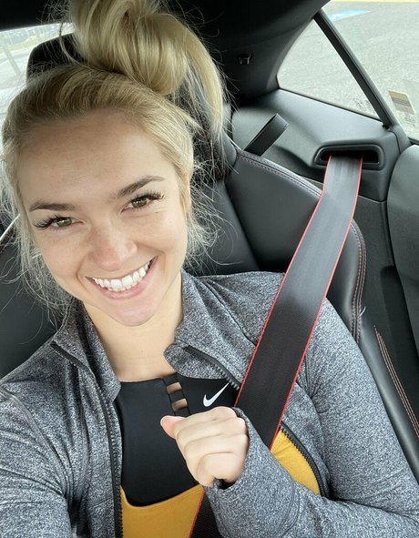 Mandy Marx beautiful pornstar pictures