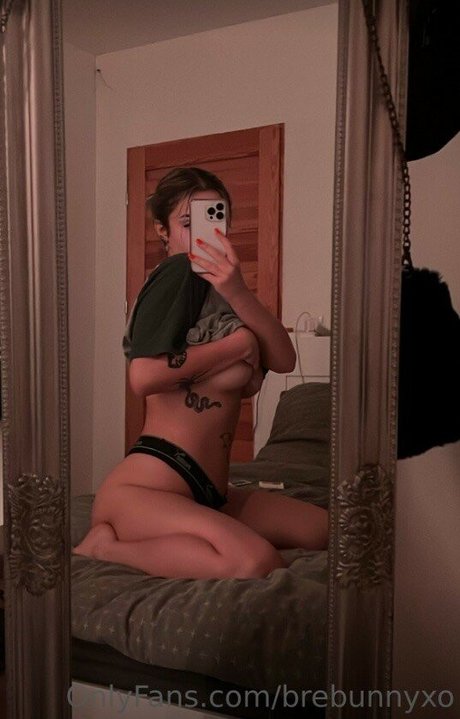 brebunnyxo pornstar erotic img