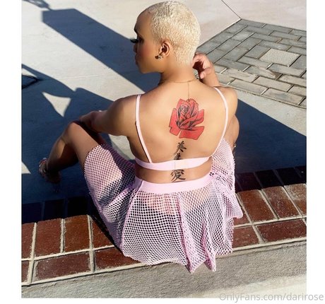 darirose model hot galleries